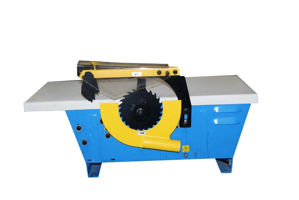 ДЕРЕВООБРАБАТЫВАЮЩИЕ СТАНКИ И ИНСТРУМЕНТ